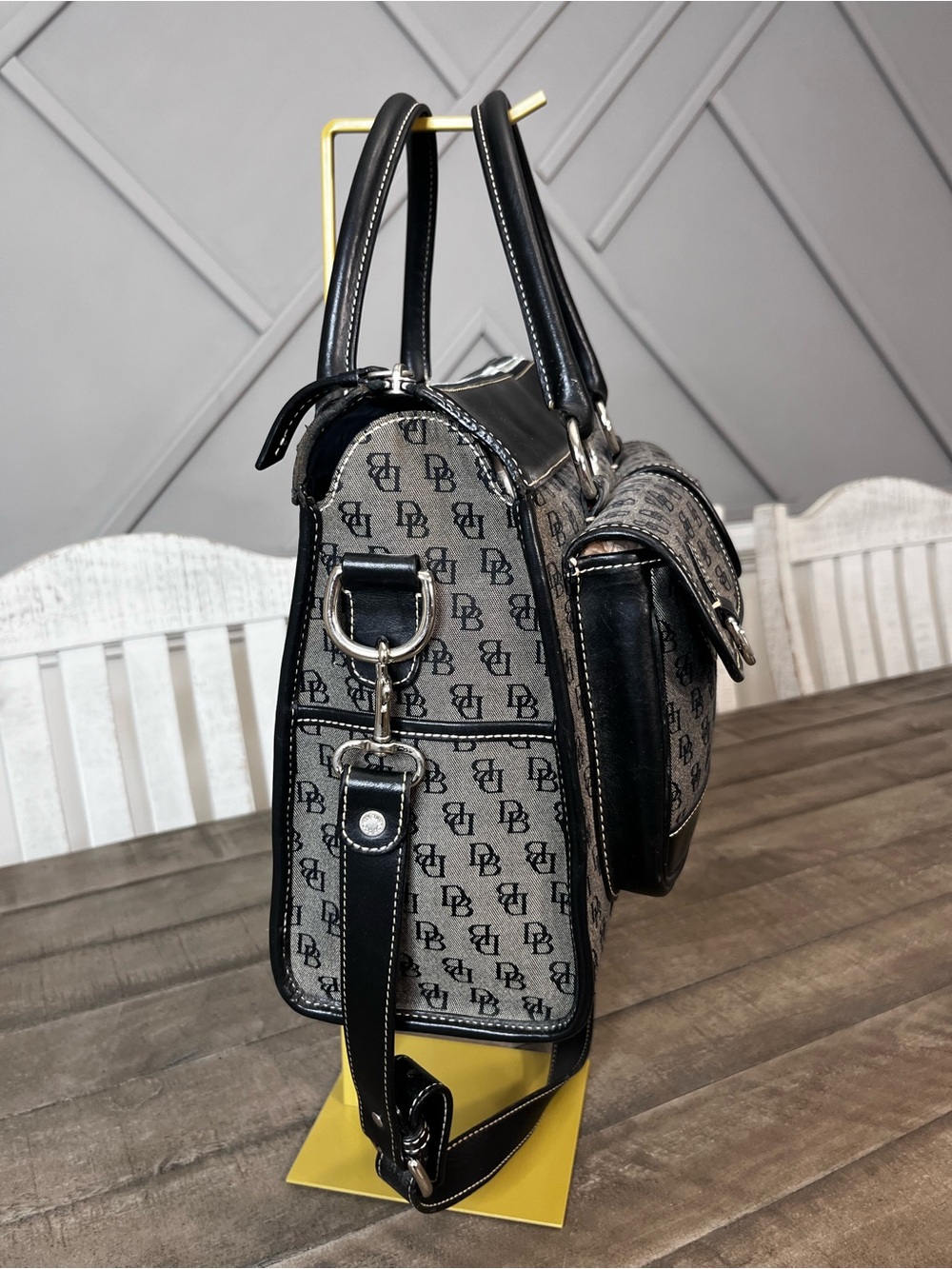 Dooney & Bourke DB Purse
Vintage Large Double
Pocket Tote Black Signature - Picture 5 of 12